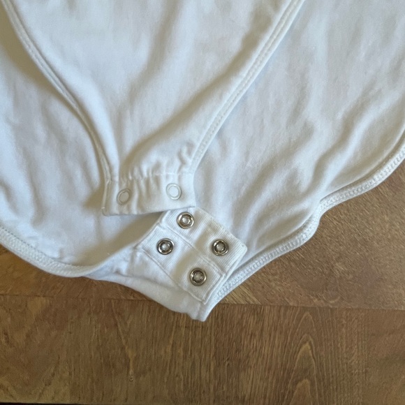 Old Navy White V-Neck Cap Sleeve Bodysuit | Size XL Tall - Picture 6 of 11